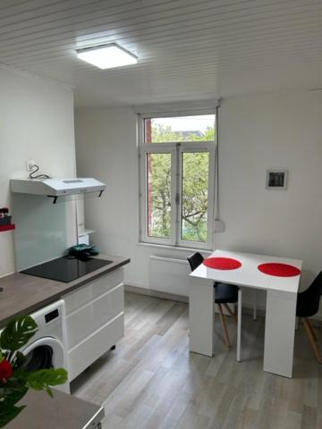 Richelieu 2 Chez Adrien Apartment Saint-Quentin  Exterior photo